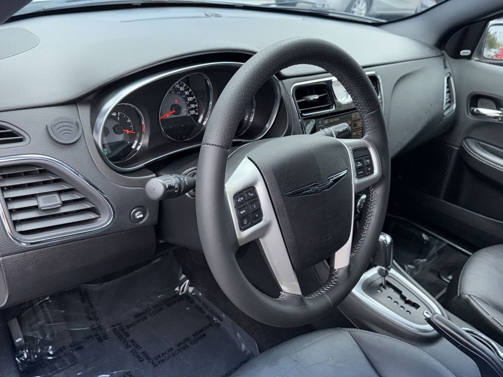 2014 Chrysler 200 Limited