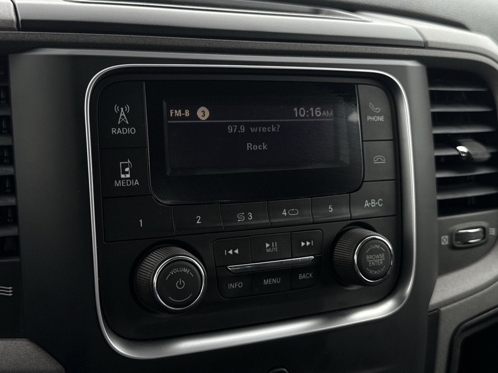 2019 RAM 1500 Classic Express Quad Cab 4x4 6'4" Box