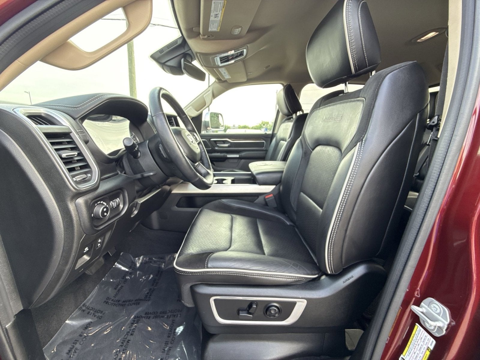 2019 RAM 1500 Laramie Crew Cab 4x2 5'7" Box