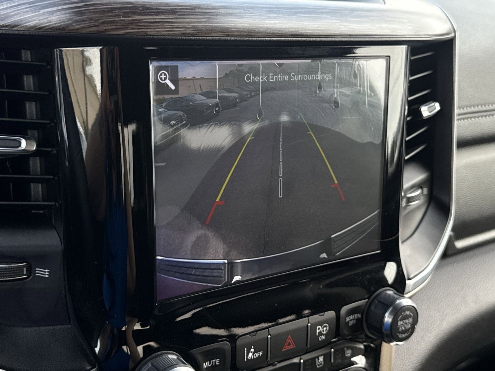 2019 RAM 1500 Laramie Crew Cab 4x2 5'7" Box