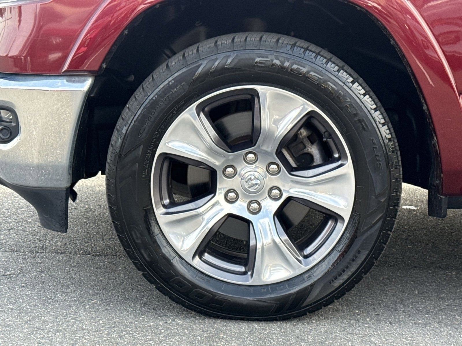 2019 RAM 1500 Laramie Crew Cab 4x2 5'7" Box