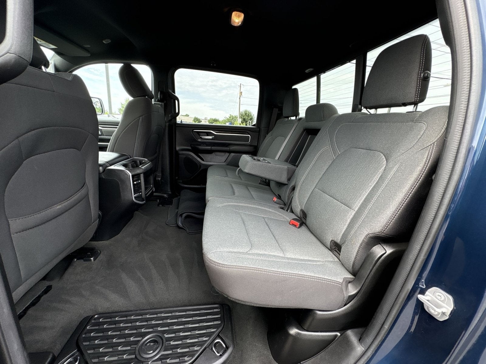 2023 RAM 1500 Big Horn Crew Cab 4x4 5'7" Box