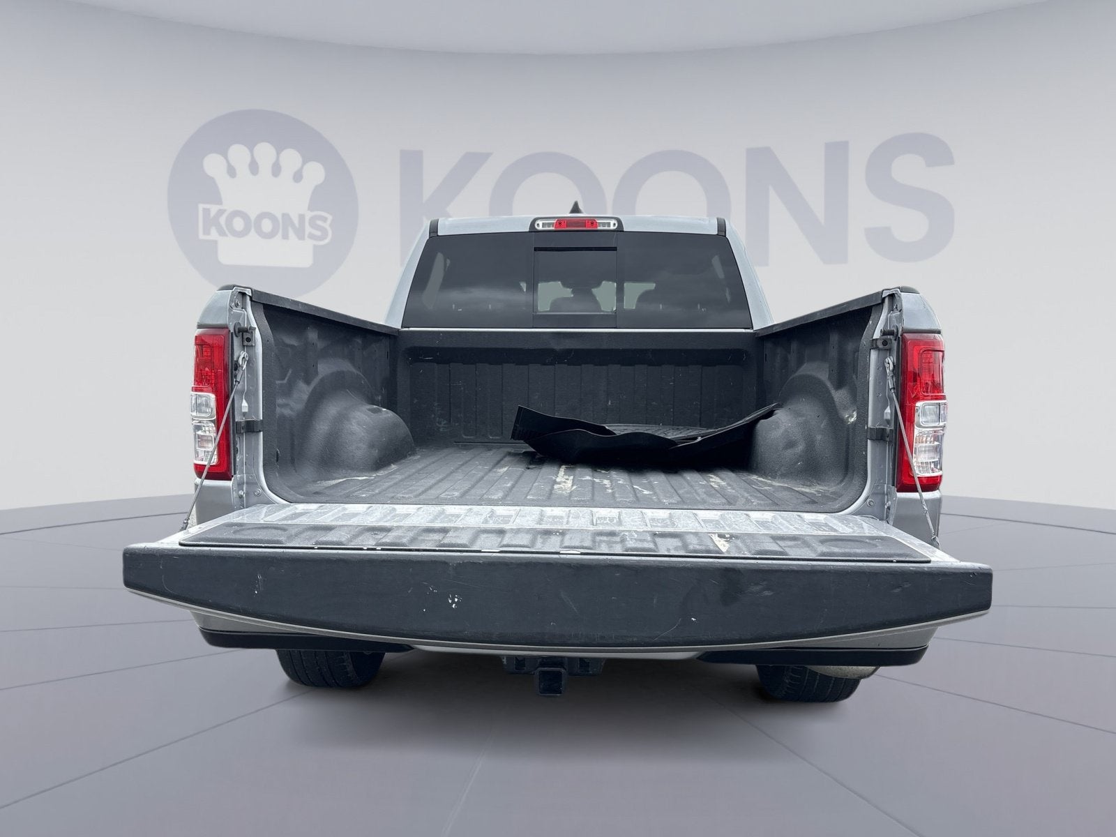2022 RAM 1500 Big Horn Crew Cab 4x4 5'7" Box