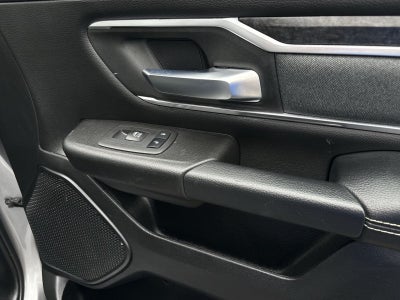 2022 RAM 1500 Big Horn Crew Cab 4x4 5'7" Box