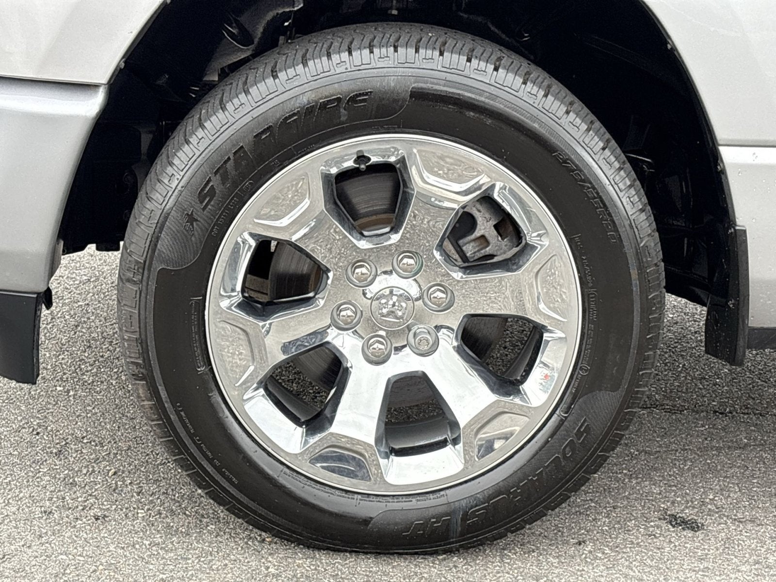 2022 RAM 1500 Big Horn Crew Cab 4x4 5'7" Box