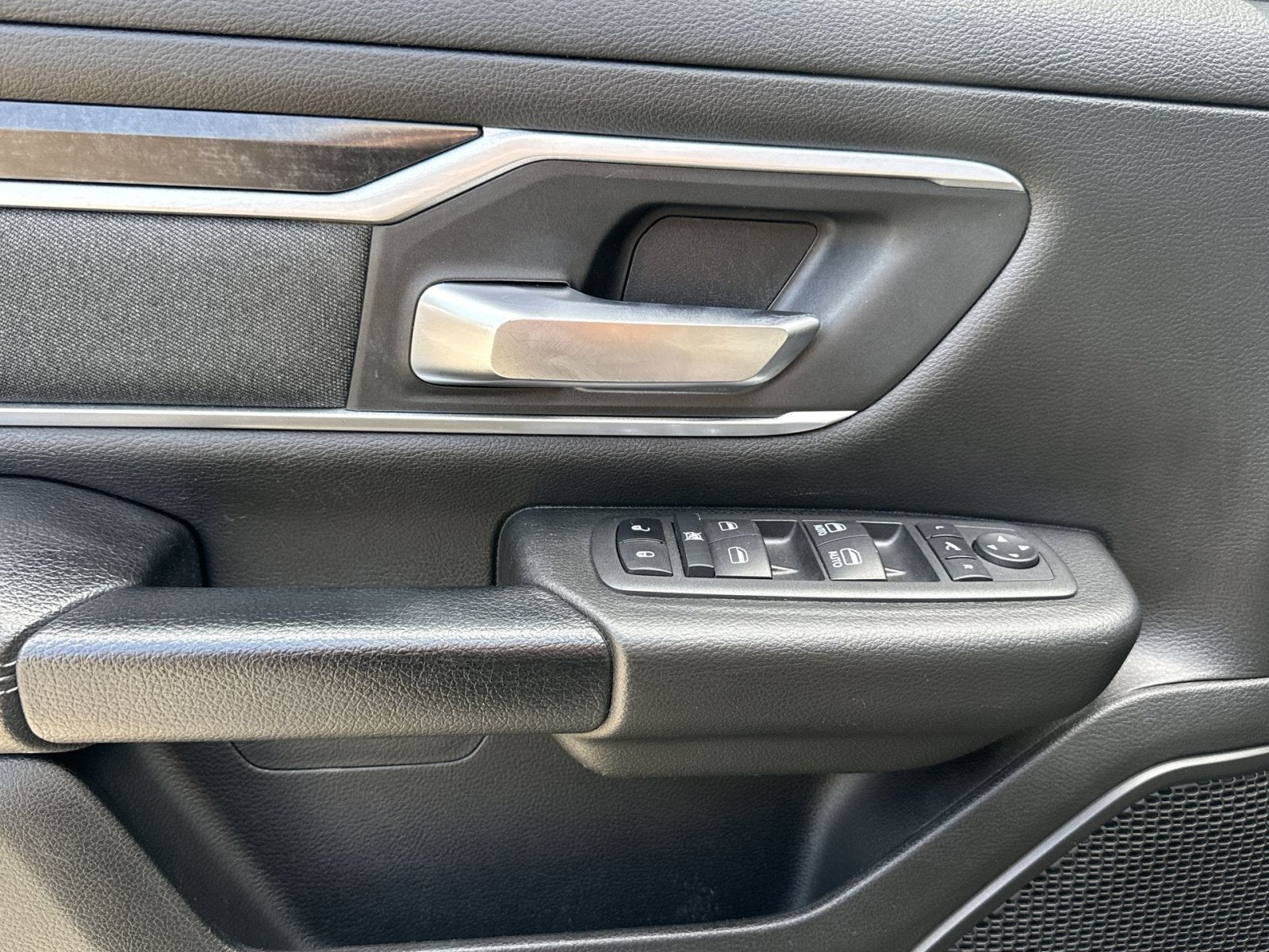 2022 RAM 1500 Big Horn Crew Cab 4x4 5'7" Box