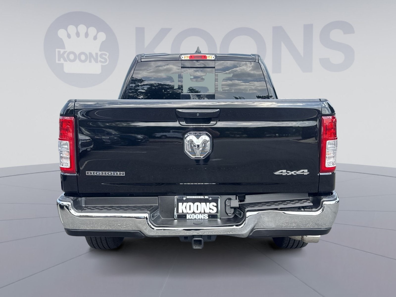 2022 RAM 1500 Big Horn Crew Cab 4x4 5'7" Box