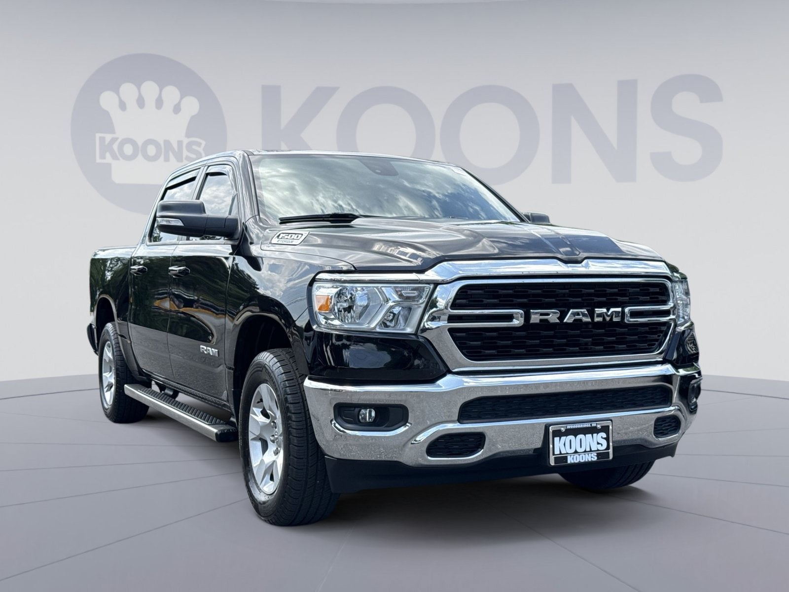 2022 RAM 1500 Big Horn Crew Cab 4x4 5'7" Box