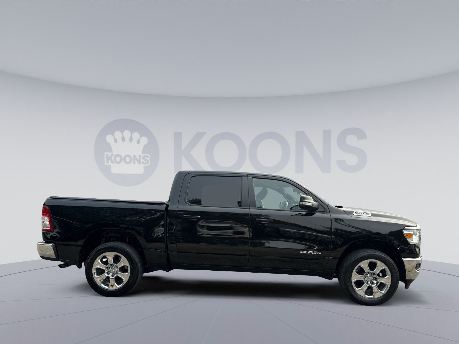 2022 RAM 1500 Big Horn Crew Cab 4x4 5'7" Box
