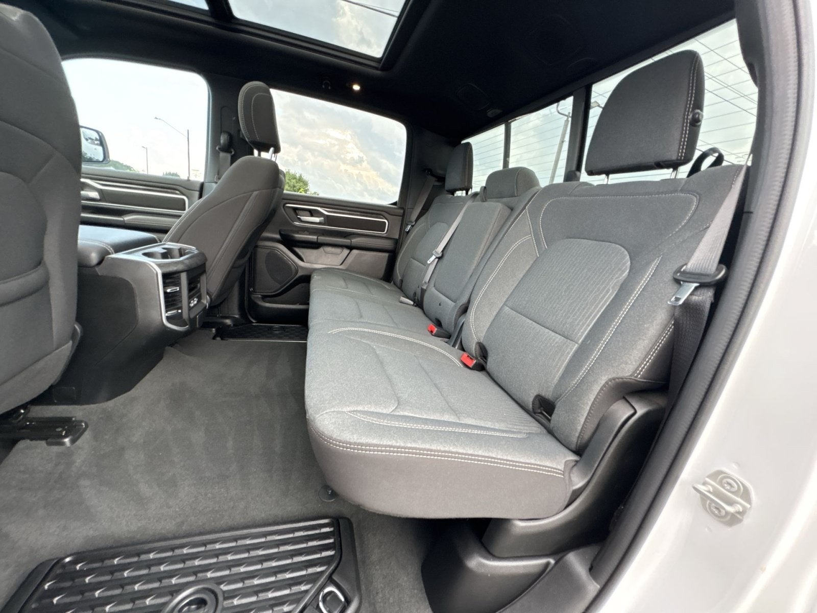 2023 RAM 1500 Big Horn Crew Cab 4x4 5'7" Box