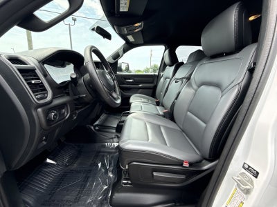 2024 RAM 1500 Tradesman Crew Cab 4x4 5'7" Box