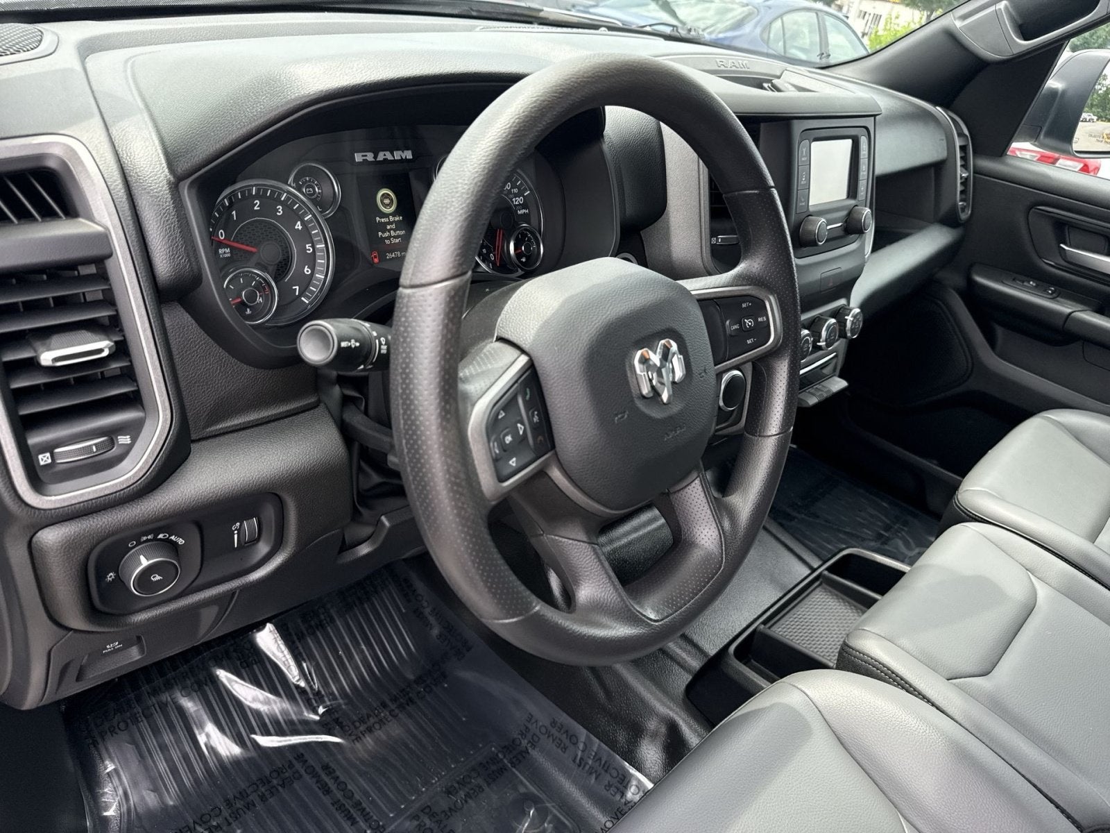 2024 RAM 1500 Tradesman Crew Cab 4x4 5'7" Box