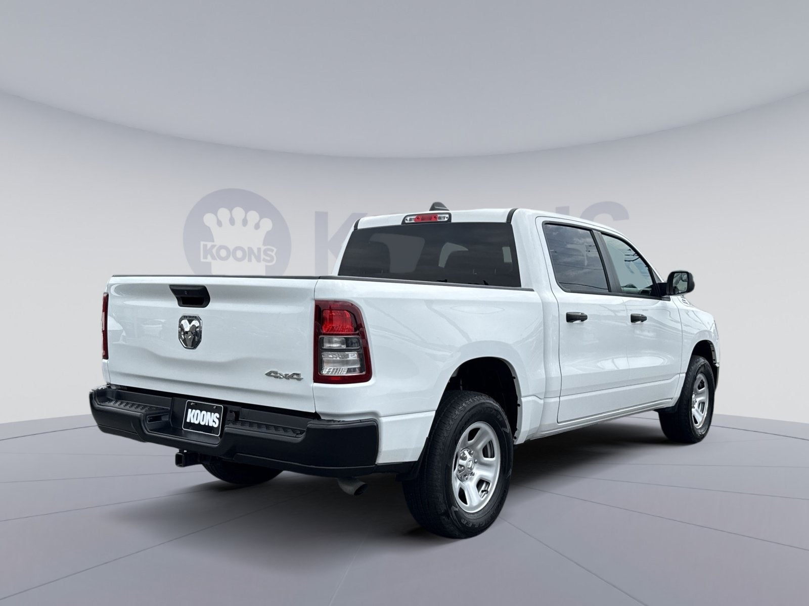 2024 RAM 1500 Tradesman Crew Cab 4x4 5'7" Box