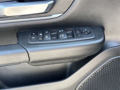 2022 RAM 1500 Big Horn Crew Cab 4x4 6'4" Box