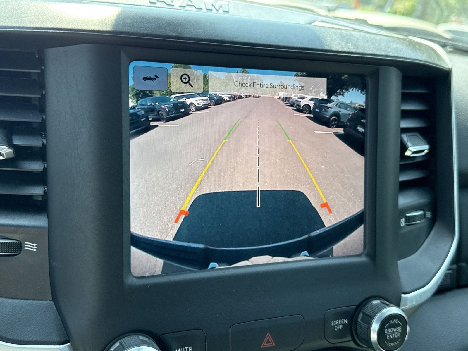 2022 RAM 1500 Big Horn Crew Cab 4x4 6'4" Box