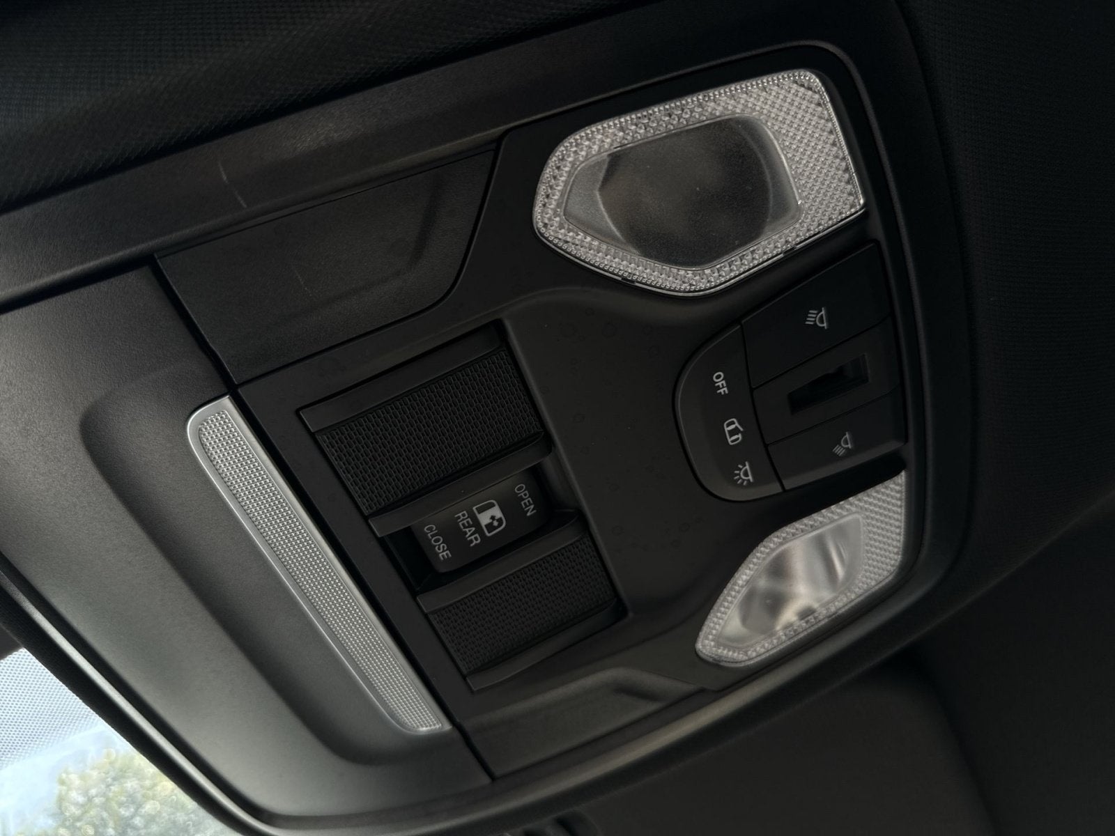 2022 RAM 1500 Big Horn Crew Cab 4x4 6'4" Box
