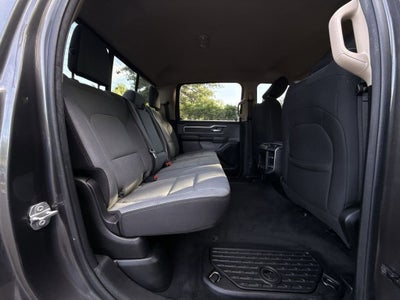 2020 RAM 1500 Big Horn Crew Cab 4x4 5'7" Box