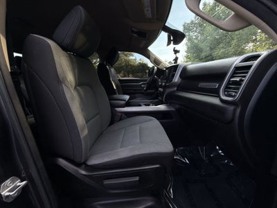 2020 RAM 1500 Big Horn Crew Cab 4x4 5'7" Box