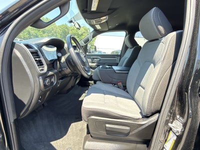 2022 RAM 1500 Big Horn Crew Cab 4x4 5'7" Box