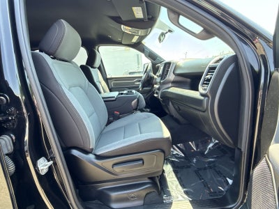 2022 RAM 1500 Big Horn Crew Cab 4x4 5'7" Box