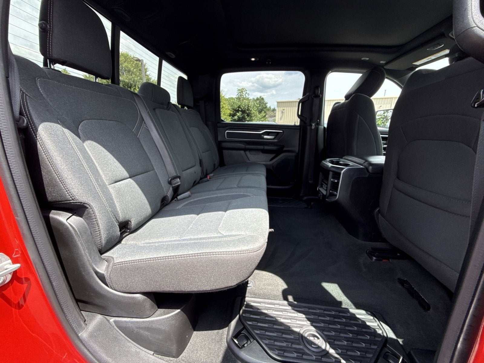 2022 RAM 1500 Big Horn Crew Cab 4x4 5'7" Box