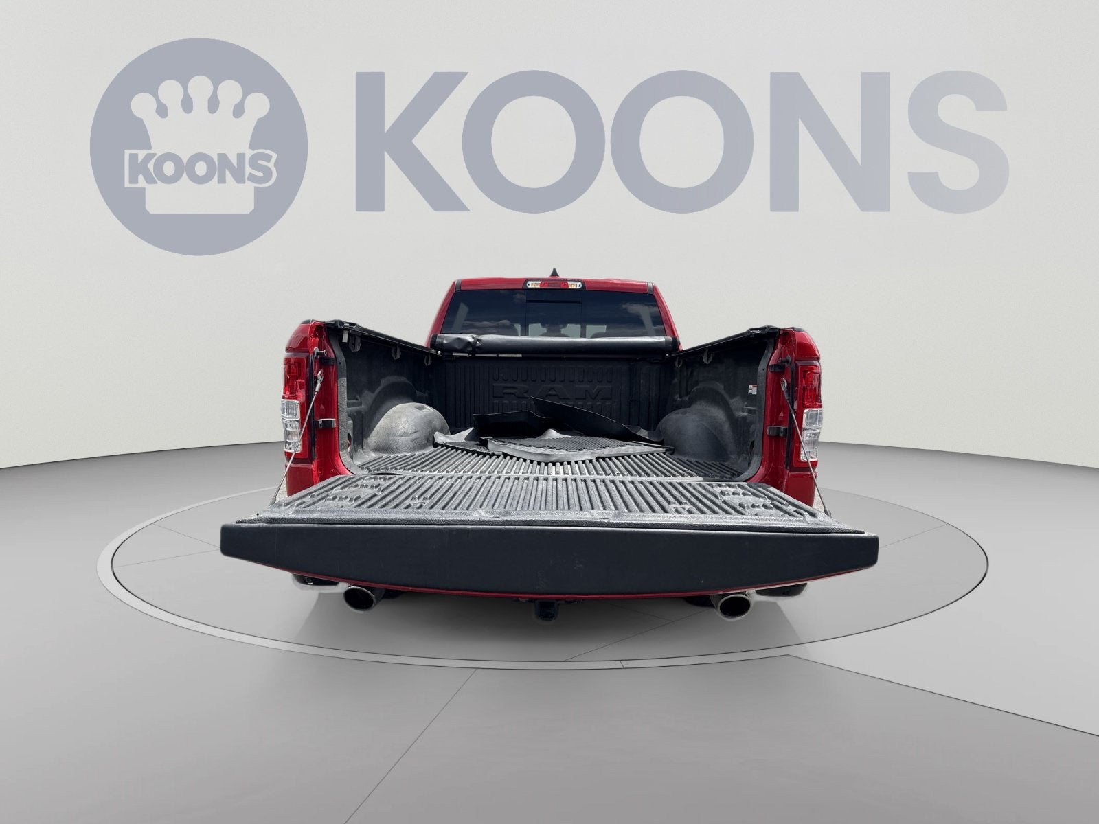 2022 RAM 1500 Big Horn Crew Cab 4x4 5'7" Box
