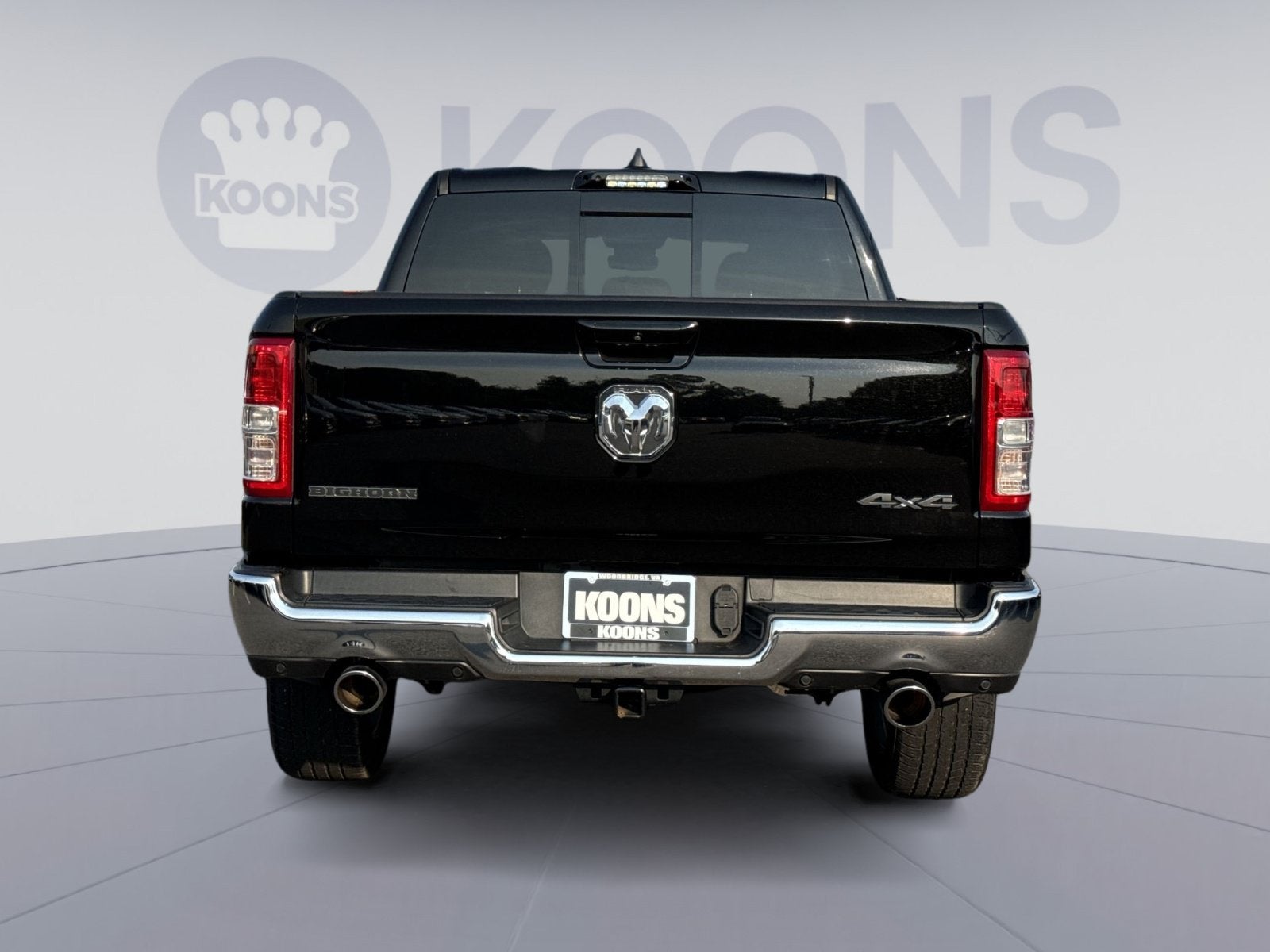 2022 RAM 1500 Big Horn Crew Cab 4x4 5'7" Box