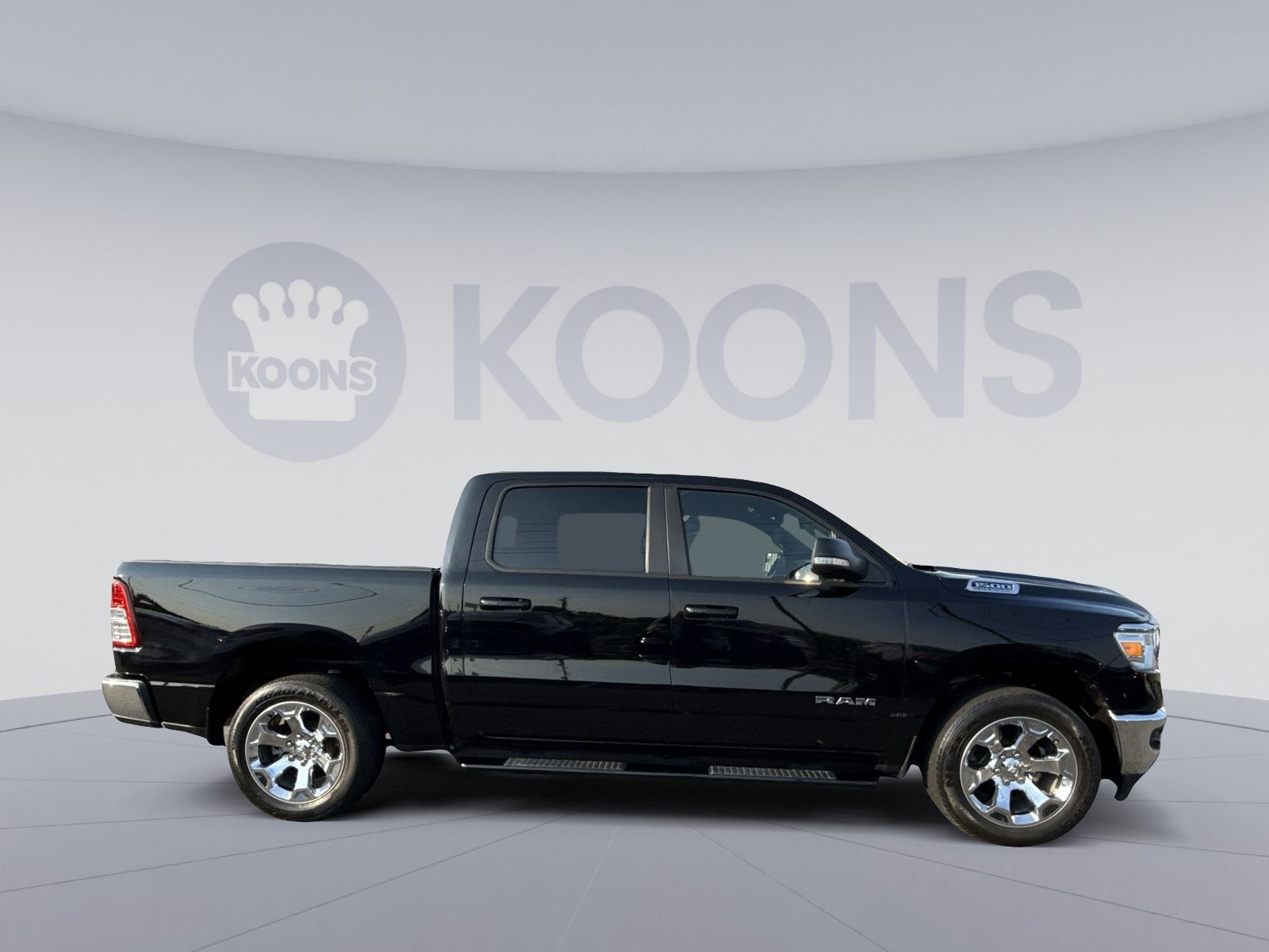 2022 RAM 1500 Big Horn Crew Cab 4x4 5'7" Box