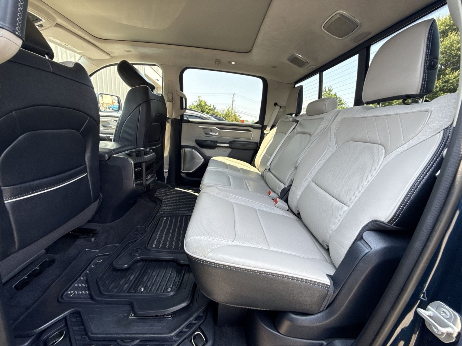 2022 RAM 1500 Limited Crew Cab 4x4 5'7" Box
