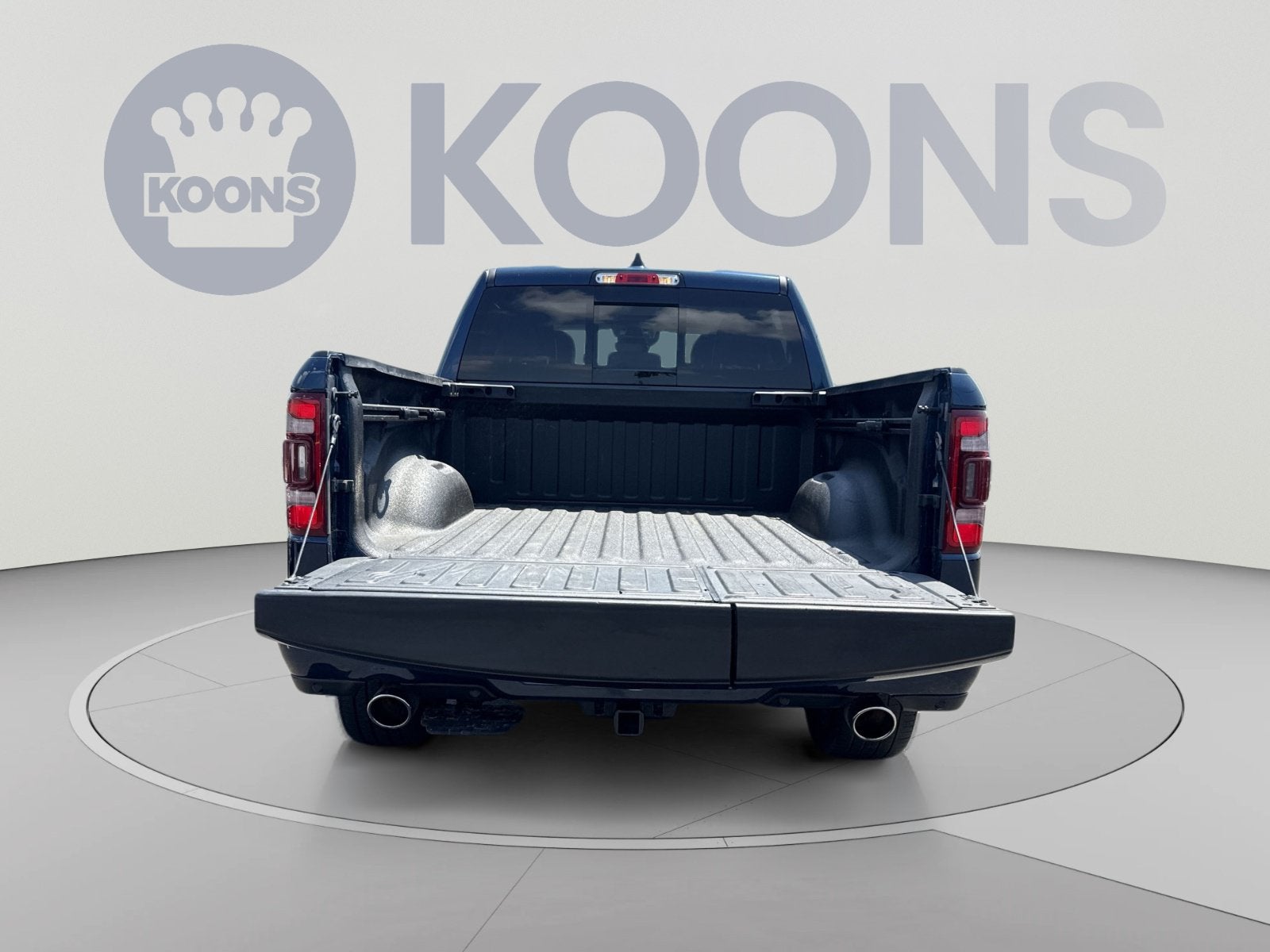 2022 RAM 1500 Limited Crew Cab 4x4 5'7" Box