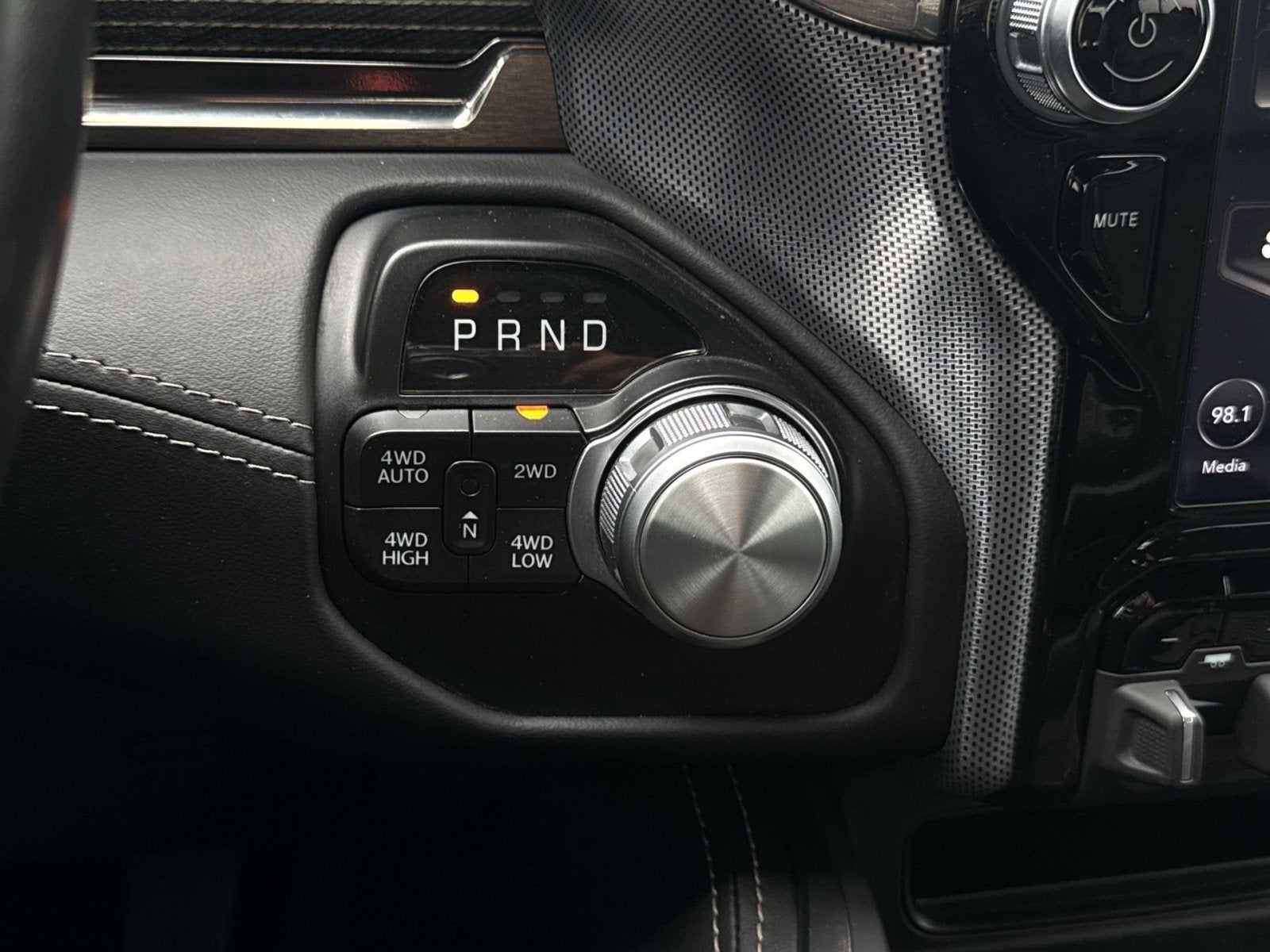 2020 RAM 1500 Limited Crew Cab 4x4 5'7" Box