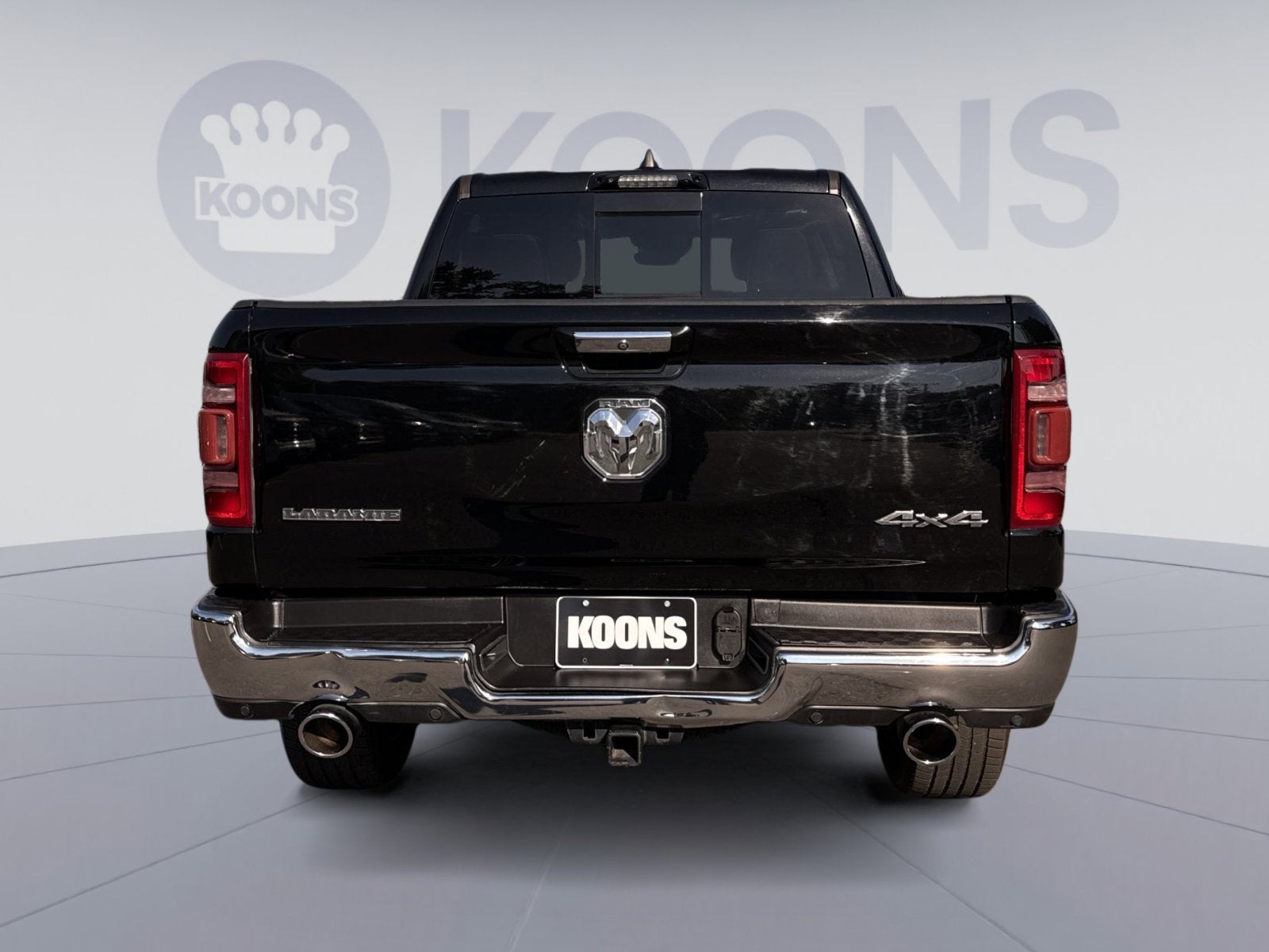 2021 RAM 1500 Laramie Crew Cab 4x4 5'7" Box