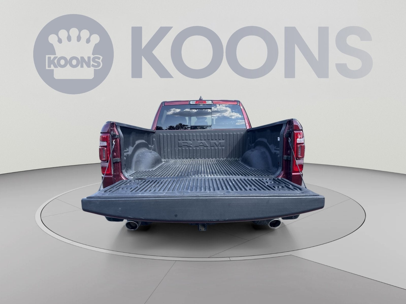 2023 RAM 1500 Laramie Crew Cab 4x4 5'7" Box