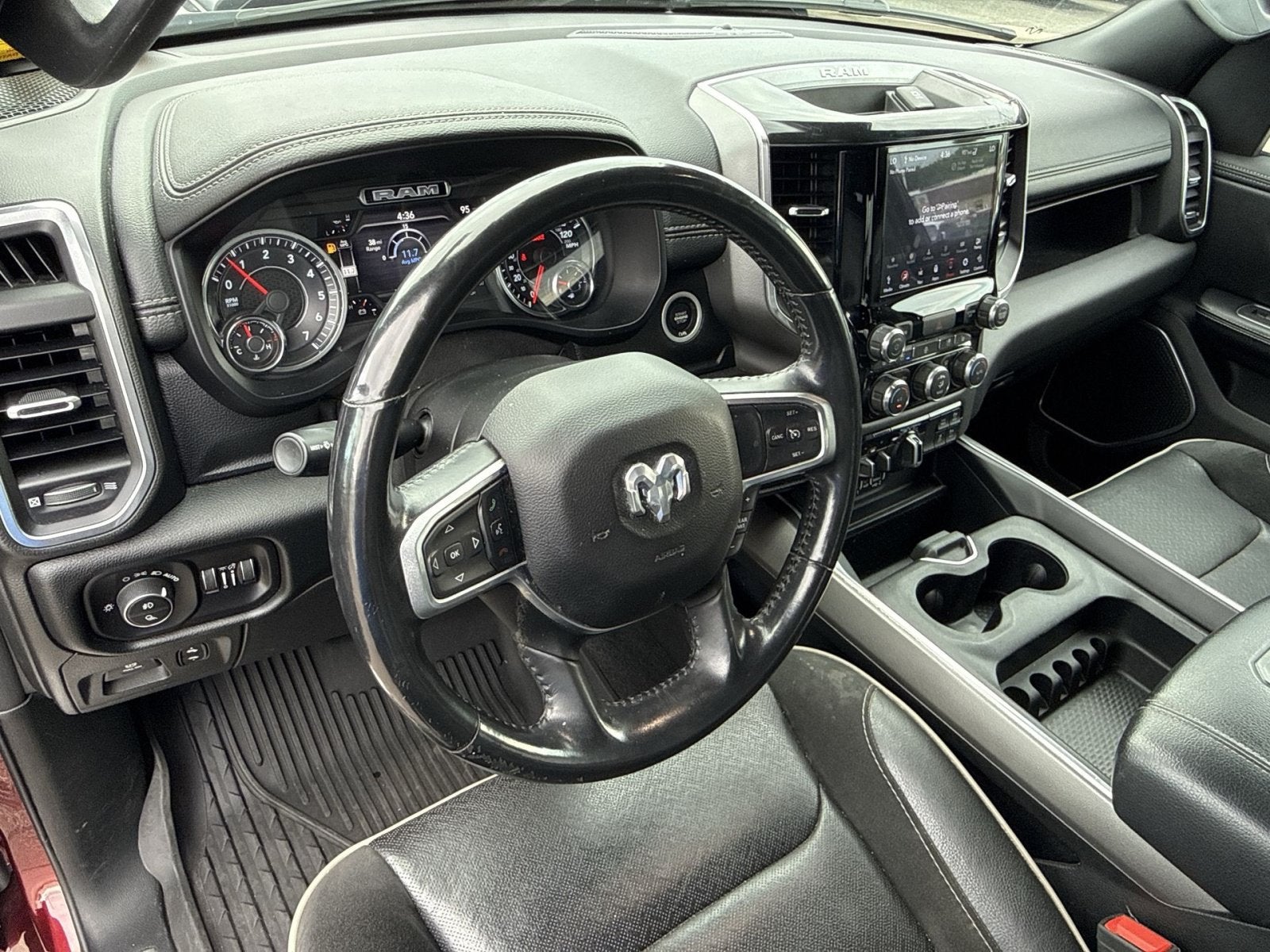 2021 RAM 1500 Laramie Crew Cab 4x4 5'7" Box