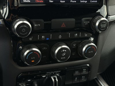 2021 RAM 1500 Laramie Crew Cab 4x4 5'7" Box