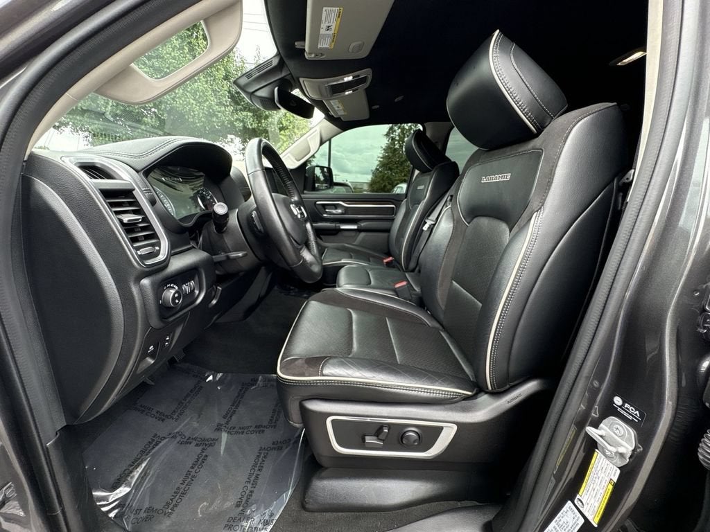 2022 RAM 1500 Laramie Crew Cab 4x4 5'7" Box