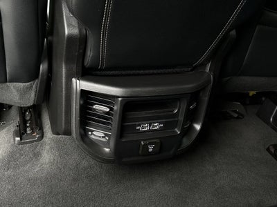 2022 RAM 1500 Laramie Crew Cab 4x4 5'7" Box