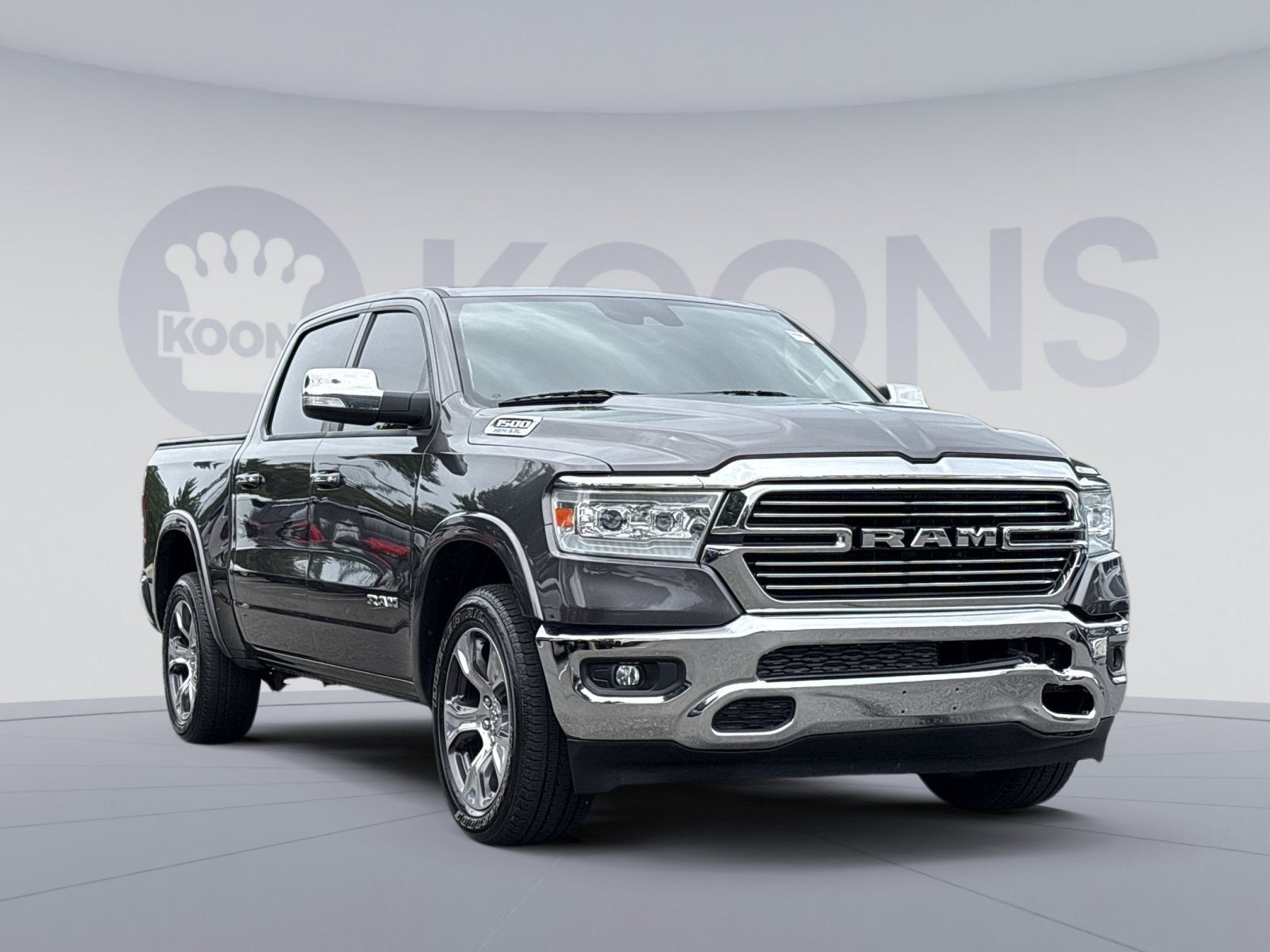 2022 RAM 1500 Laramie Crew Cab 4x4 5'7" Box