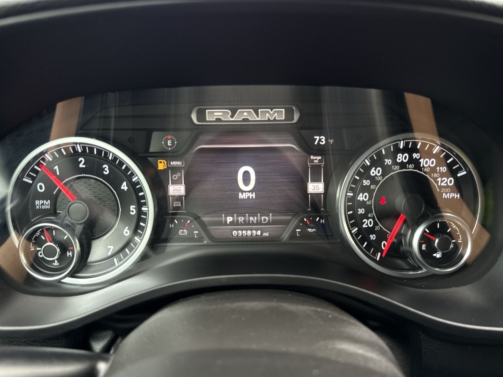 2022 RAM 1500 Laramie Crew Cab 4x4 5'7" Box