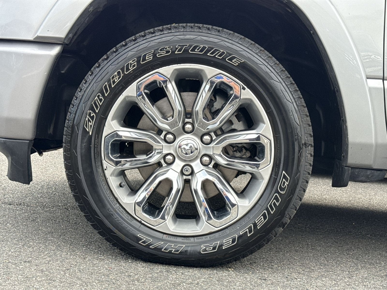 2022 RAM 1500 Laramie Crew Cab 4x4 5'7" Box