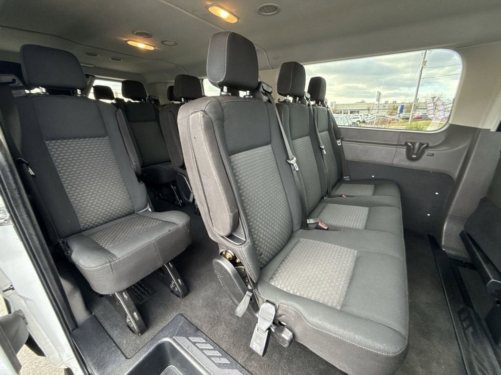 2020 Ford Transit Passenger Wagon XLT