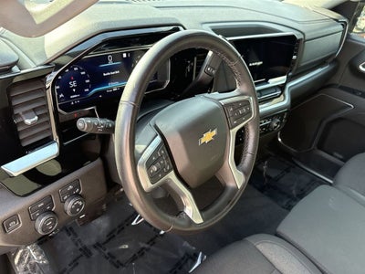 2022 Chevrolet Silverado 1500 LT (2FL)