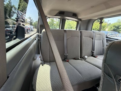 2025 GMC Savana Passenger LT
