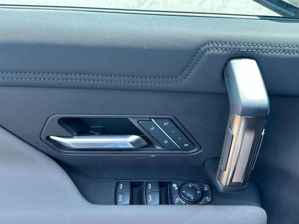 2025 GMC HUMMER EV SUV 3X