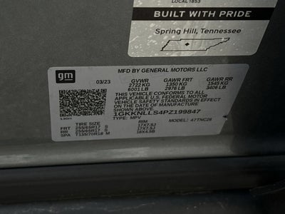 2023 GMC Acadia AT4