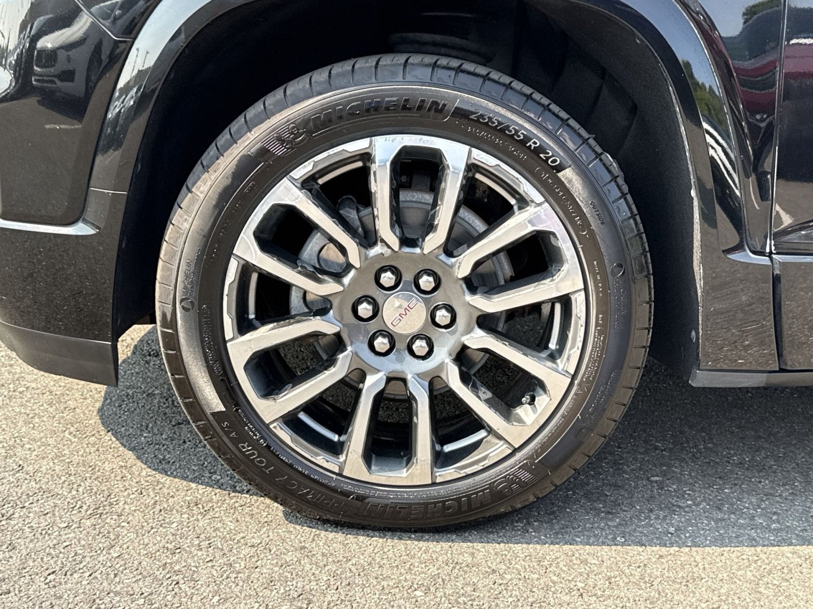 2020 GMC Acadia Denali
