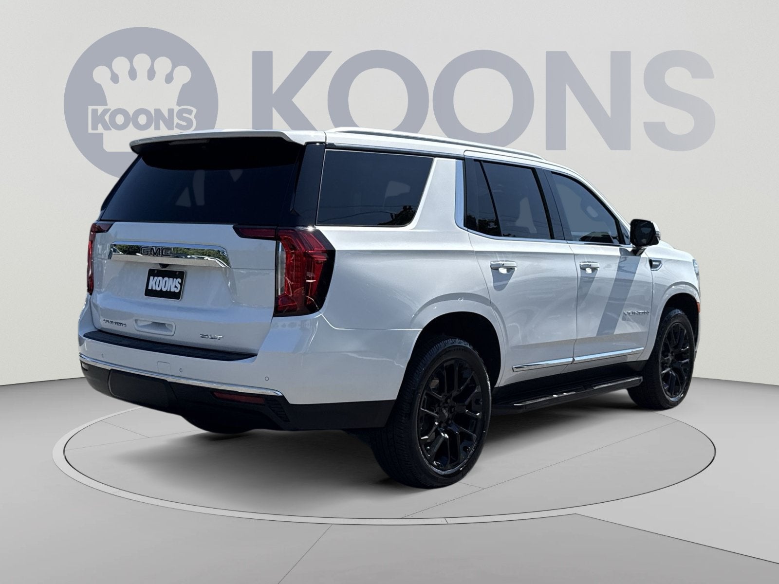 2023 GMC Yukon SLT