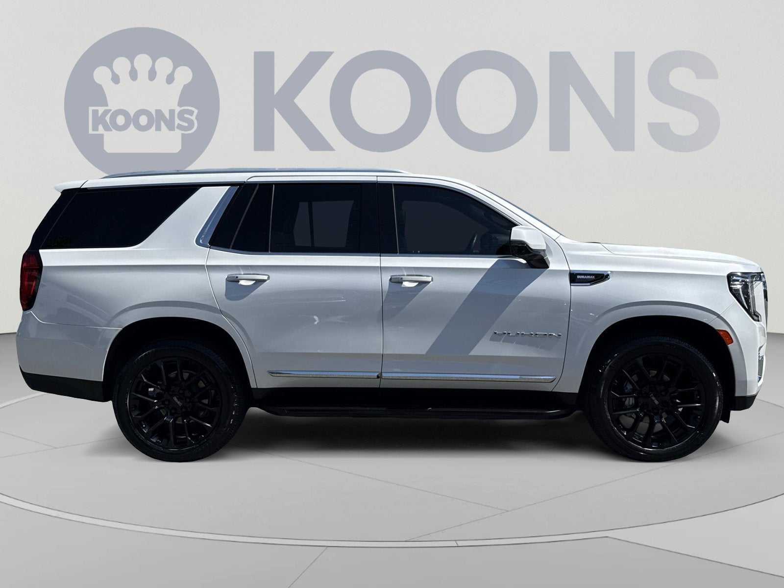 2023 GMC Yukon SLT