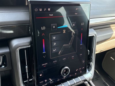 2025 GMC Yukon Elevation