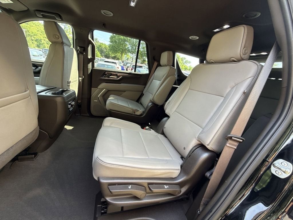 2025 GMC Yukon Elevation